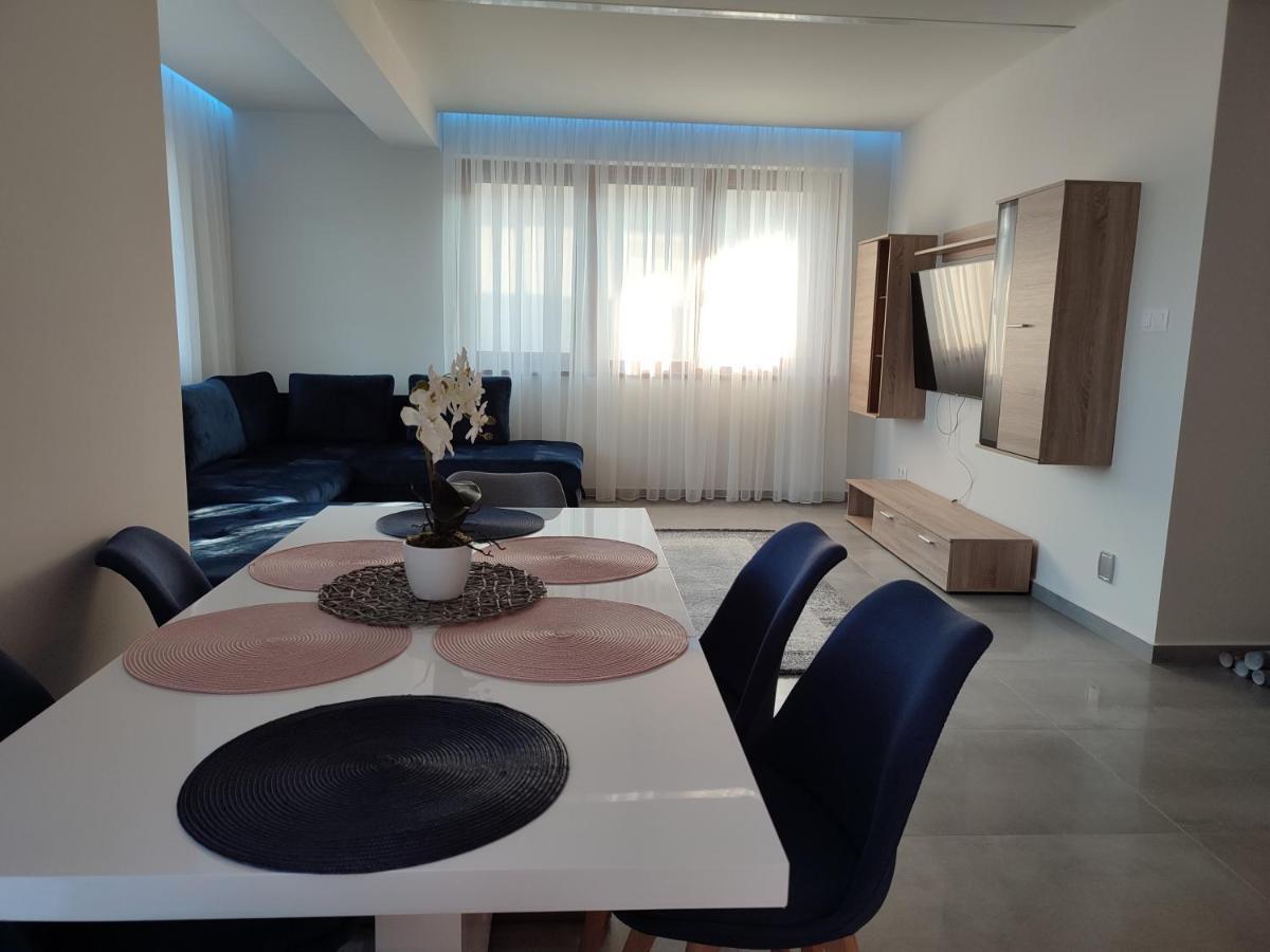 Gamma Apartmanok Es Jakuzzi Miskolc Ngoại thất bức ảnh